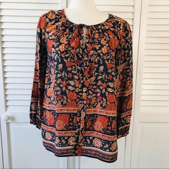2/$50 LUCKY BRAND Bohemian Style V-Neck Blouse Size Small - Picture 1 of 8